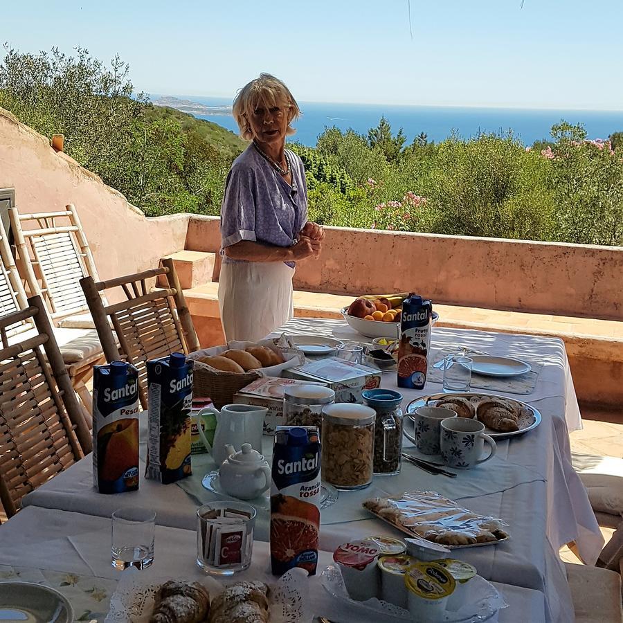 B&B Le Corti Di Aloa 산판탈레오 외부 사진